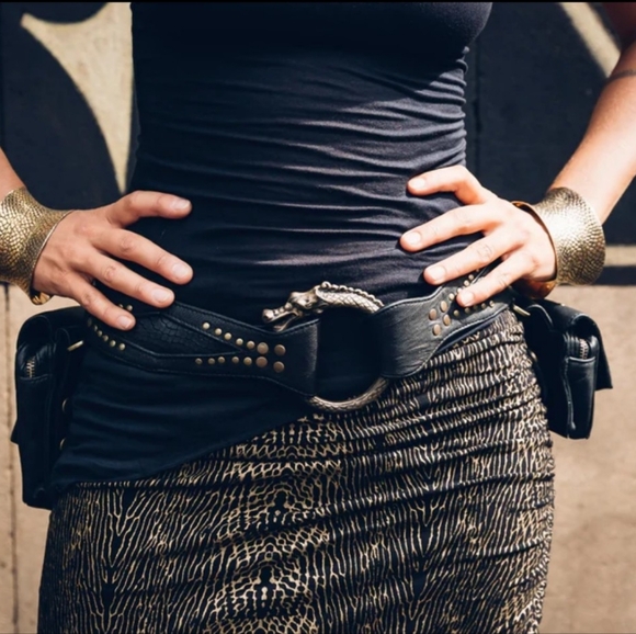 Leather Dragon Dreaming Pocket Belt ๐ - Picture 1 of 7